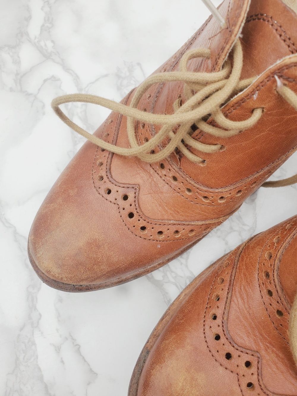 Frye Maggie Brown Leather Wingtip Heeled Oxfords - Size 7.5 - Picture 15 of 16